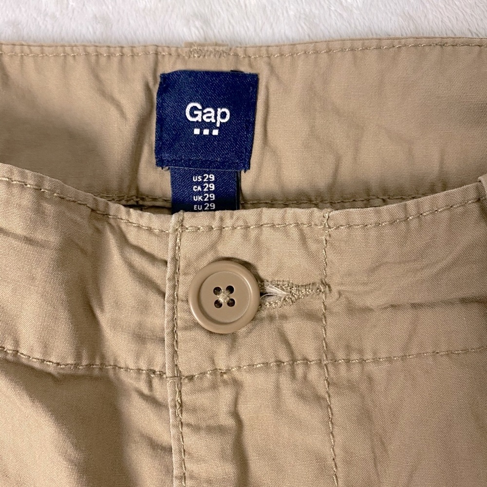 Gap short - Picture 2 of 6